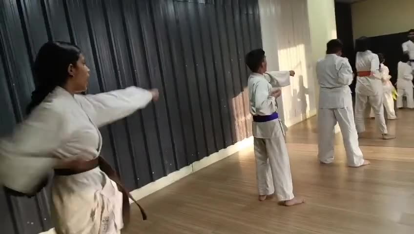 Video of a full Karate class training in formation at Sports Zone LLP, Patna